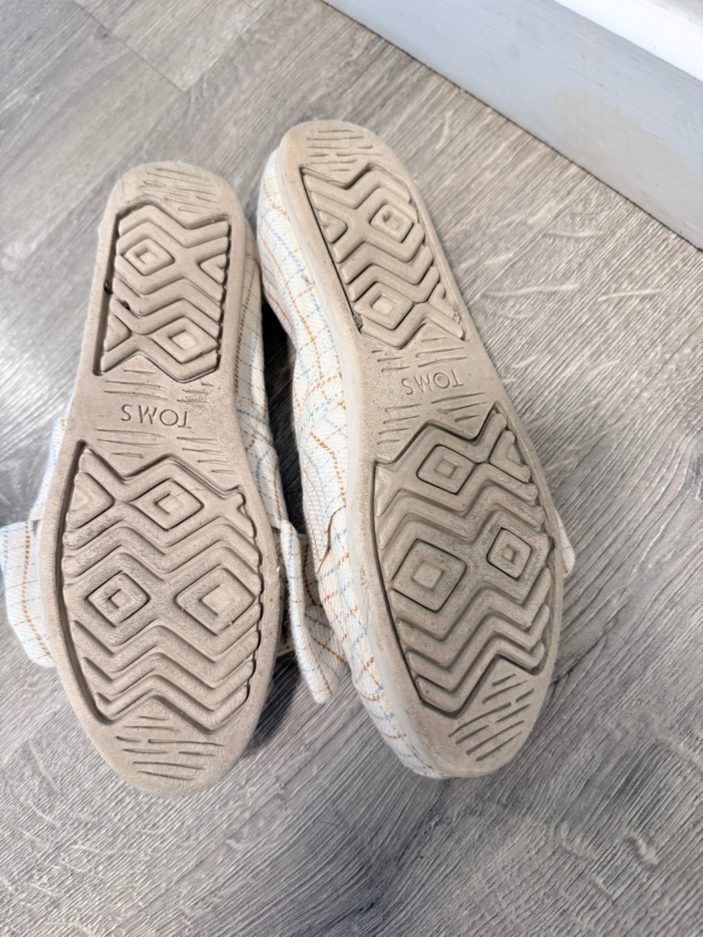 TOMS Cream Plaid Knot-Front Slip-Ons - Picture 7 of 7